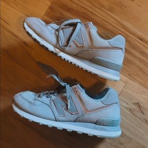 New balance size 9.. 8 1/2 can fit